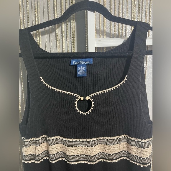Evan-Picone Top | Women’s | Beaded, Embroidered Details - Picture 3 of 5